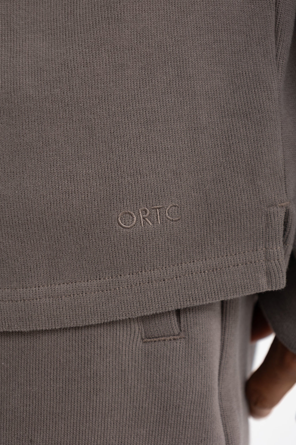 Aiden Crew Sweater Espresso