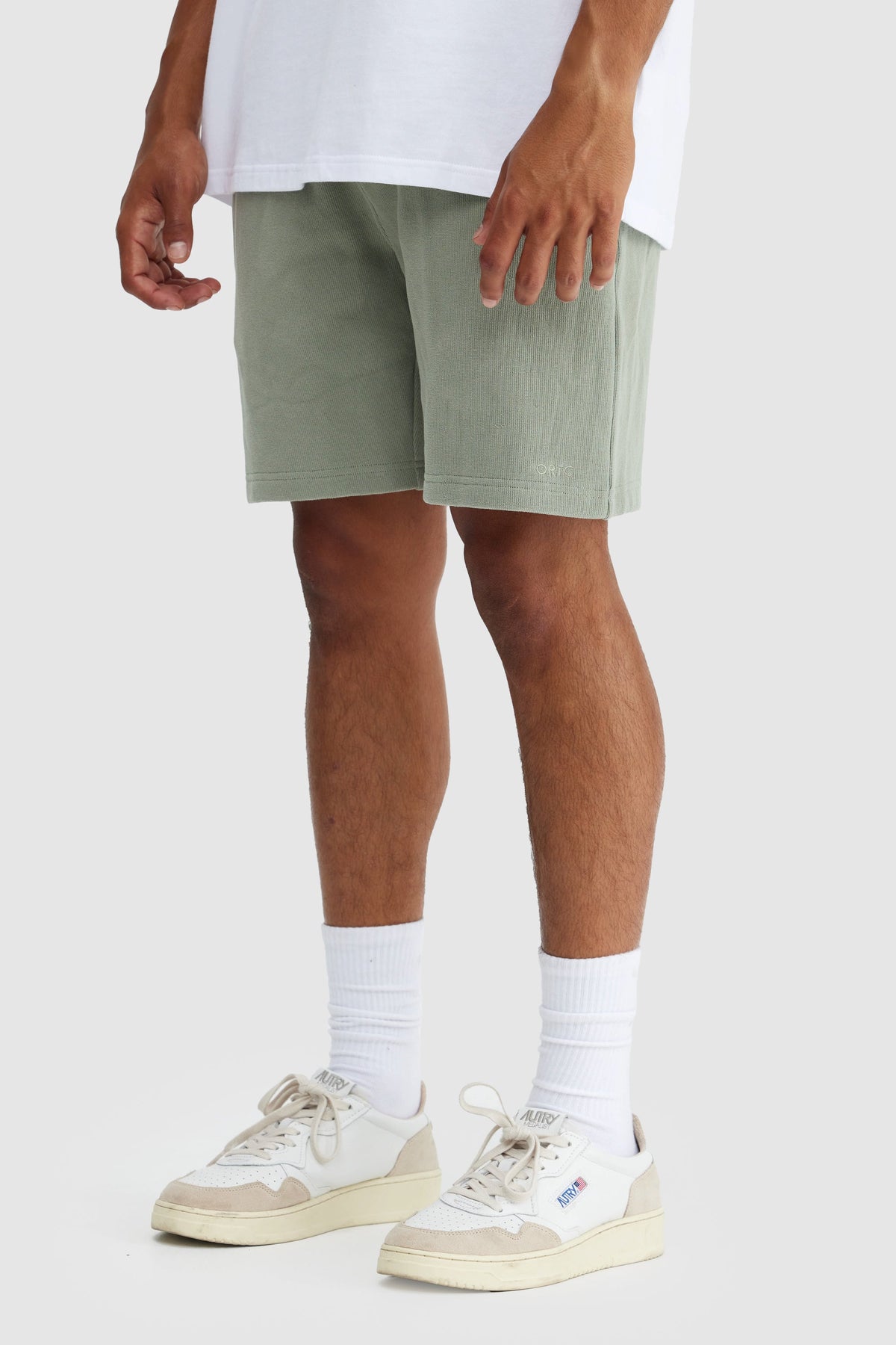 Aiden Relaxed Shorts Olive